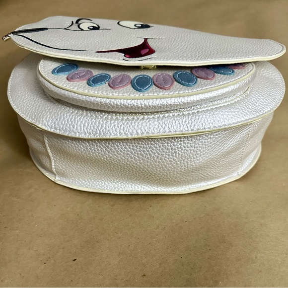 NWT Danielle Nicole Disney Mrs Potts Crossbody Shoulder Bag & Chip Wallet Bundle - Picture 5 of 16